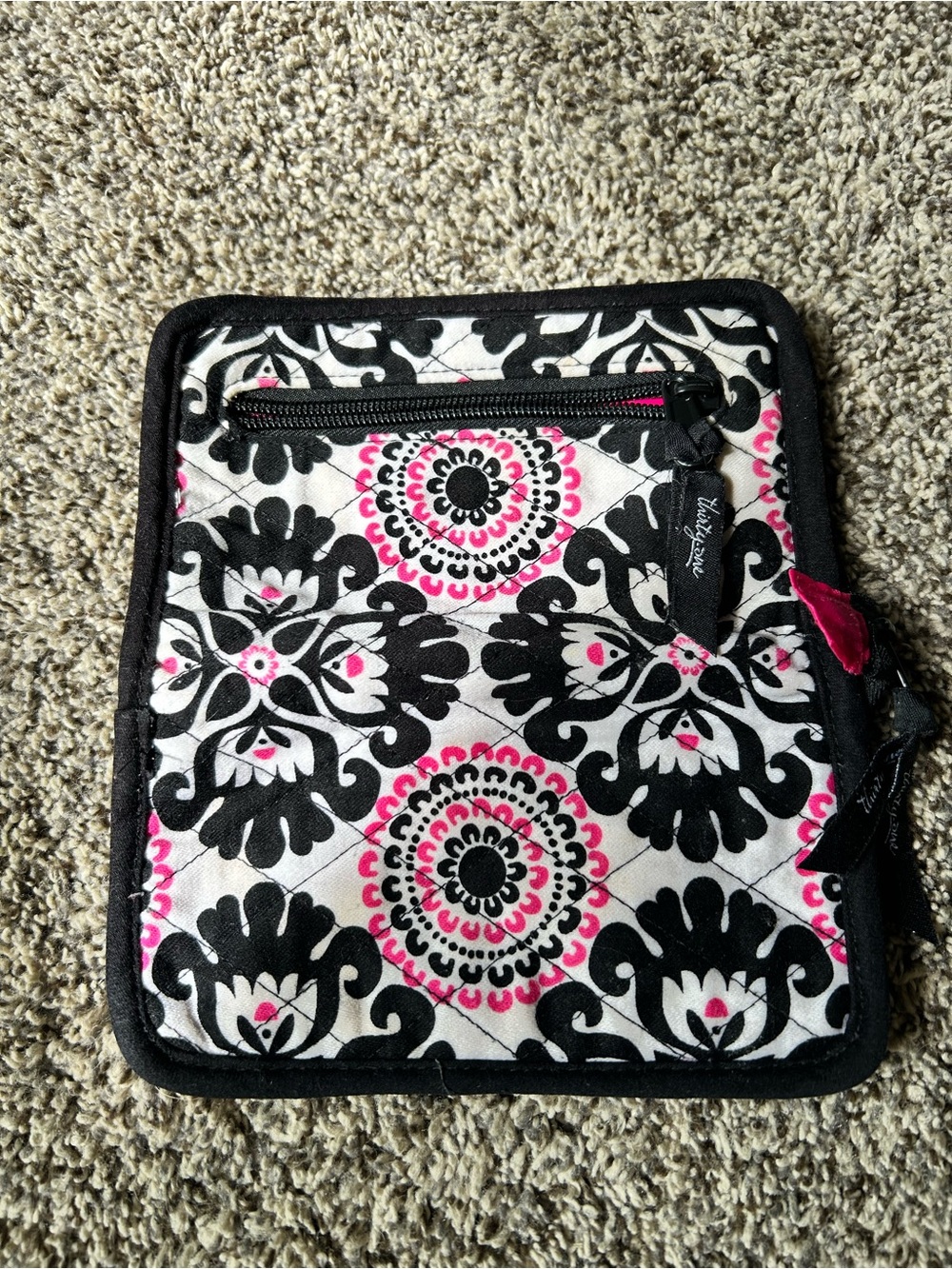 thirty-one Black White Pink Quilted Tablet Sleeve with Front Zip